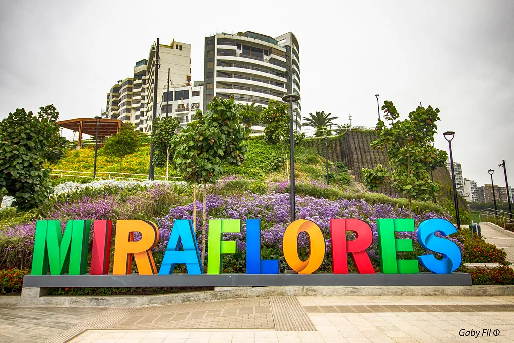 Miraflores mesón de cuarzo blanco