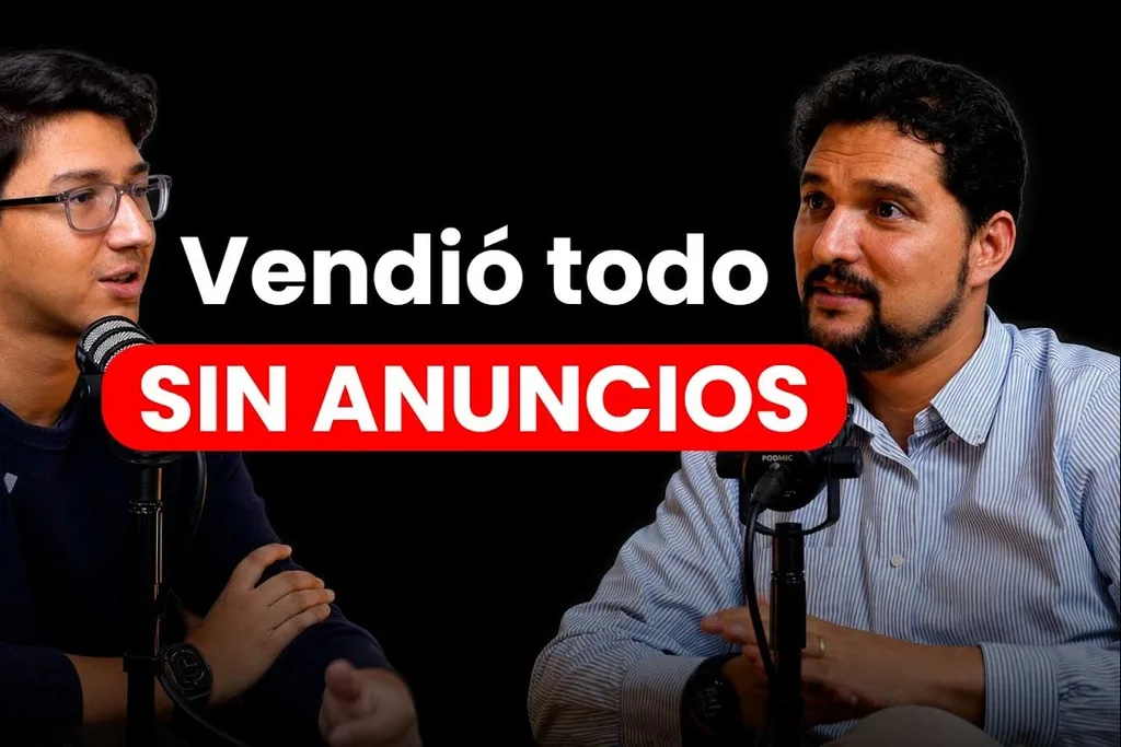 Juan Ernesto Zúñiga durante la entrevista en La Ciencia del Marketing Inmobiliario